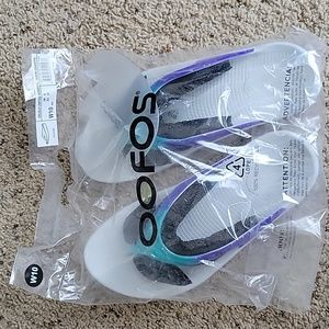 NWT Oofos
